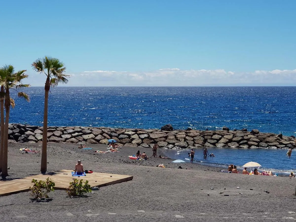 La Calma Guest House - Sea View - Private Spaces 100M Beach 0*, Candelaria Spain