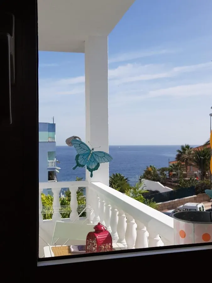La Calma Guest House - Sea View - Private Spaces 100M Beach location